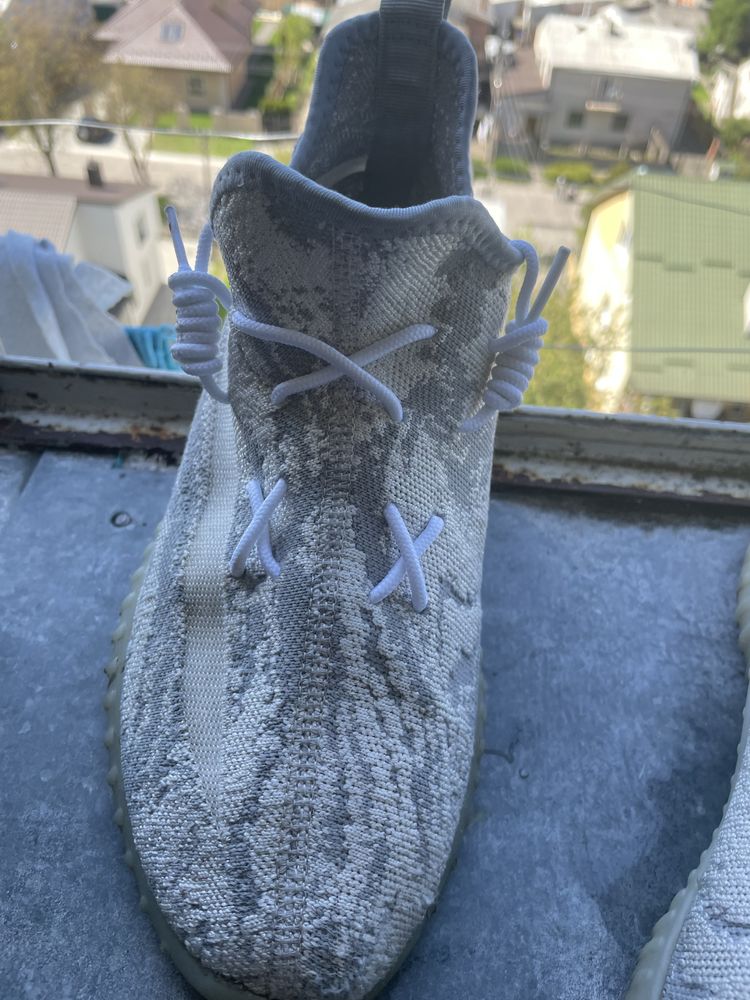 Кросівки на подобі adidas