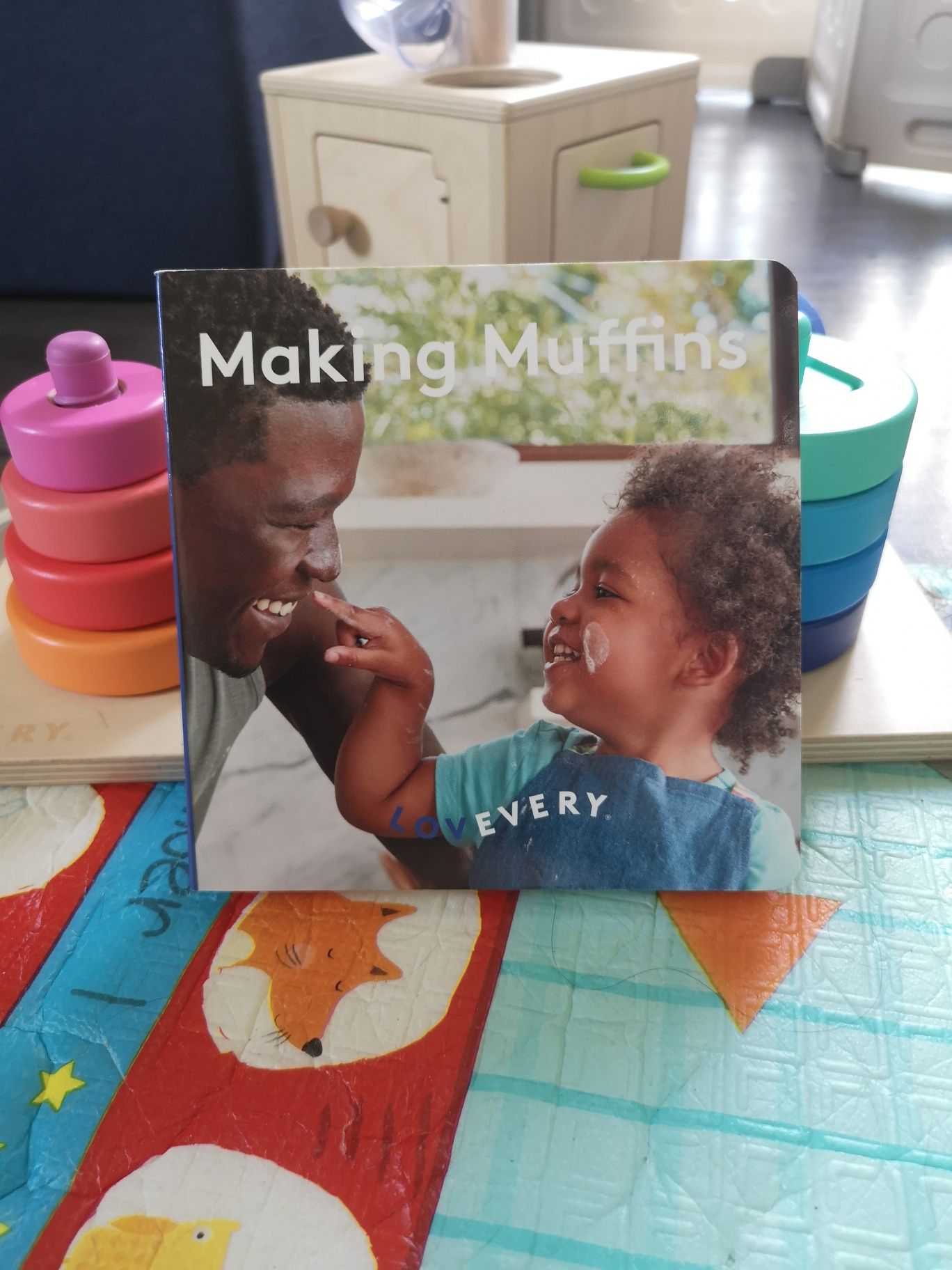 Książka Lovevery Making Muffins