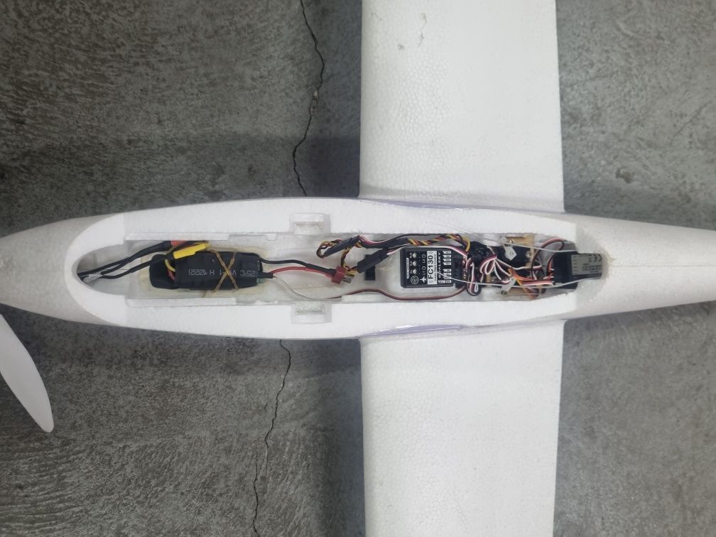 Szybowiec  3 sztuki RC model easy modele