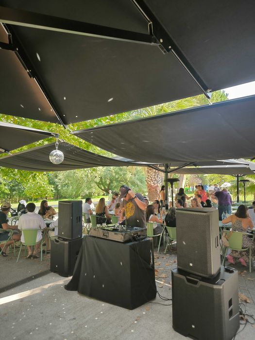 Aluguer de Mesa DJ Profissional – Pioneer XDJ-RX3