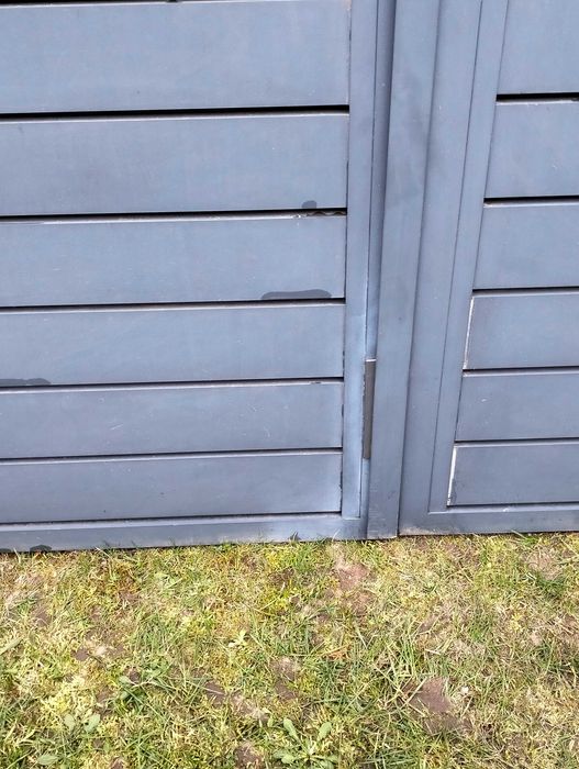 Brama dwuskrzydłowa z napędem