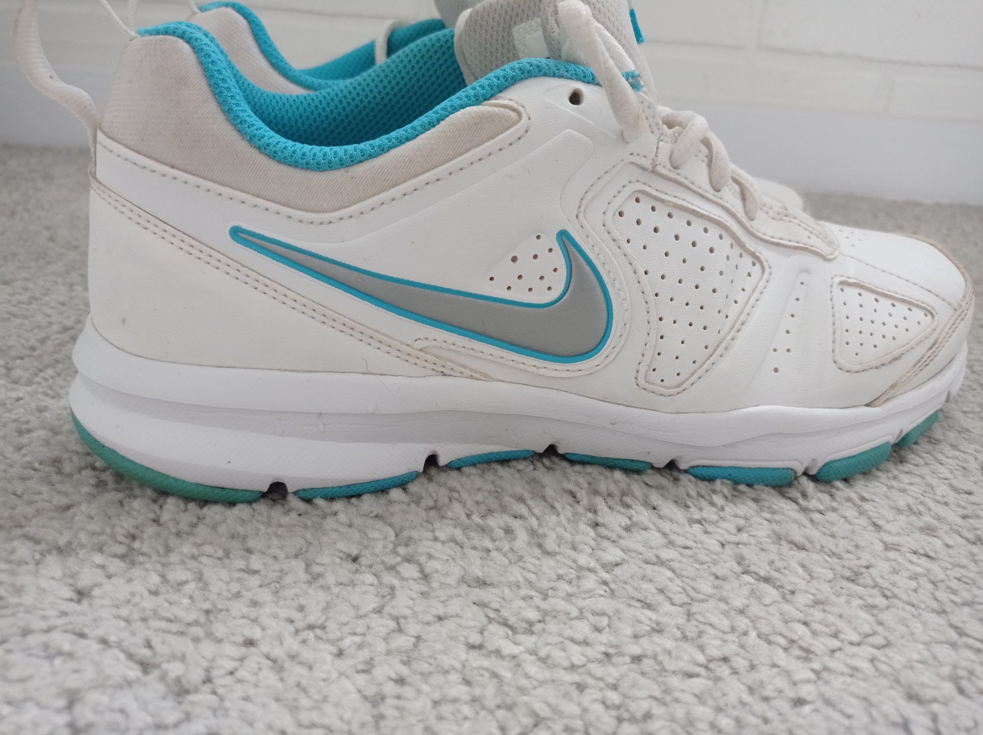 Кросівки  nike wmns t‑lite xi sl р 40, 25.5см