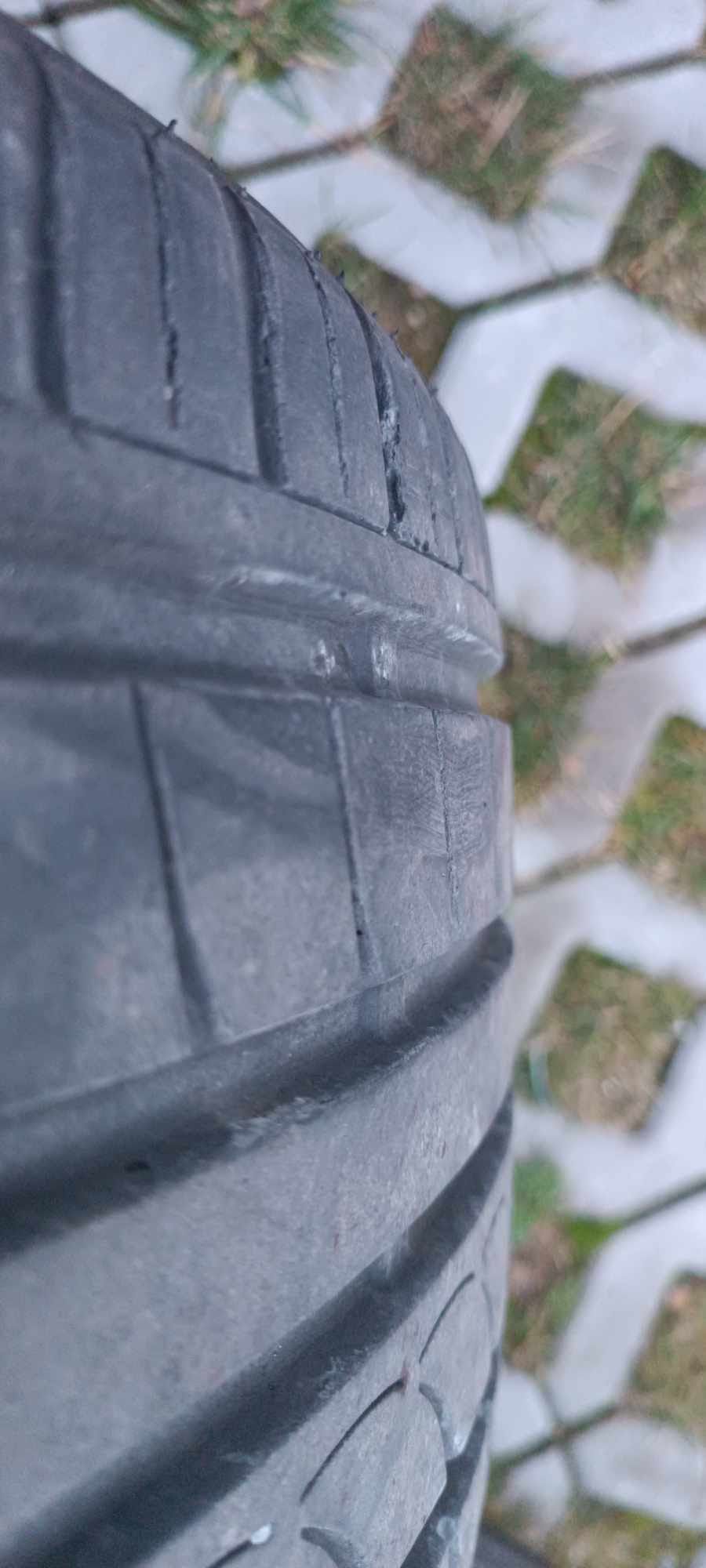 Opony letnie 235/45 ZR17