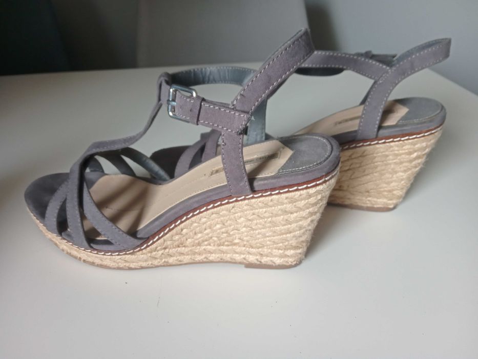 Sandały firmy Oysho rozmiar 40