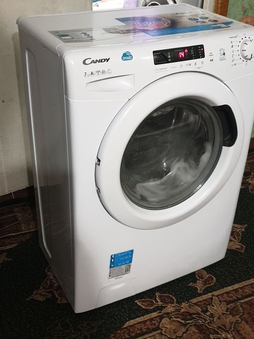 Стиральная машинка Канди на 7 кг.Загрузки.