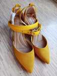 Buty na obcasie NOWE r. 37 żółte