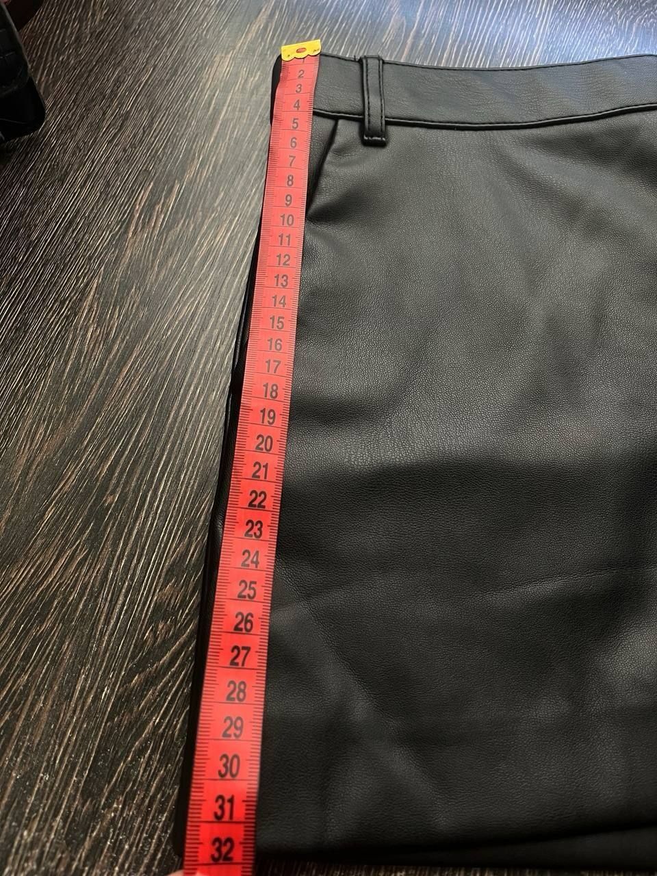 шкіряні шорти 285грн Zara s-m