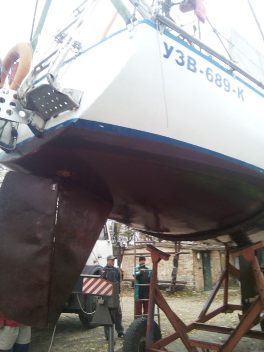 Продам парусную яхту