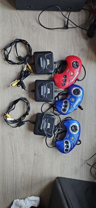 3 konsole Sega Mega drive.