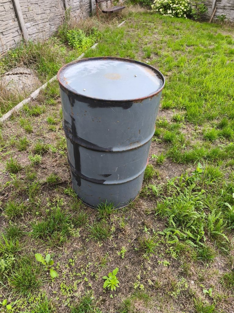 Beczka metalowa 200 litrów