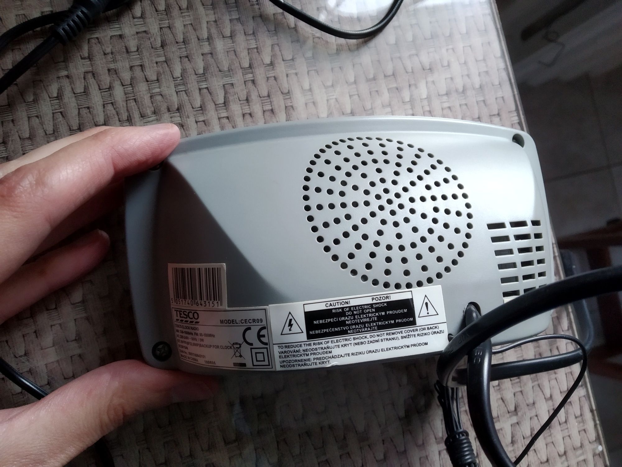 Radiobudzik Tesco alarm radio sieciowe i na baterie