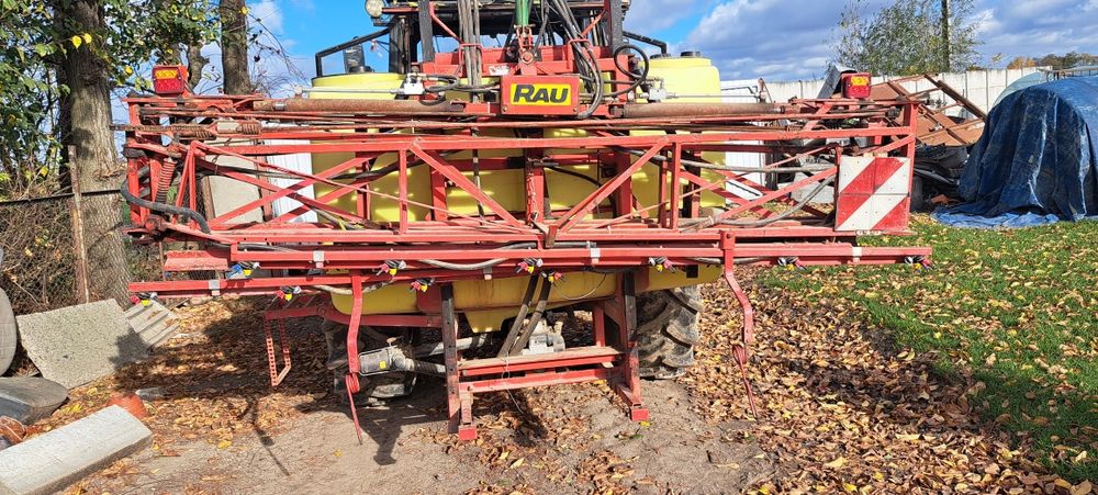 Opryskiwacz Rau d2 900l 15m