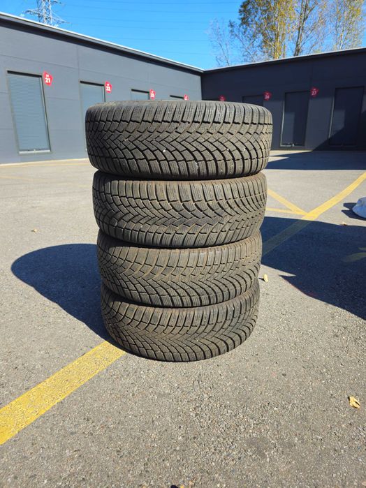 комплект гуми зимової bridgestone 195/60 R15