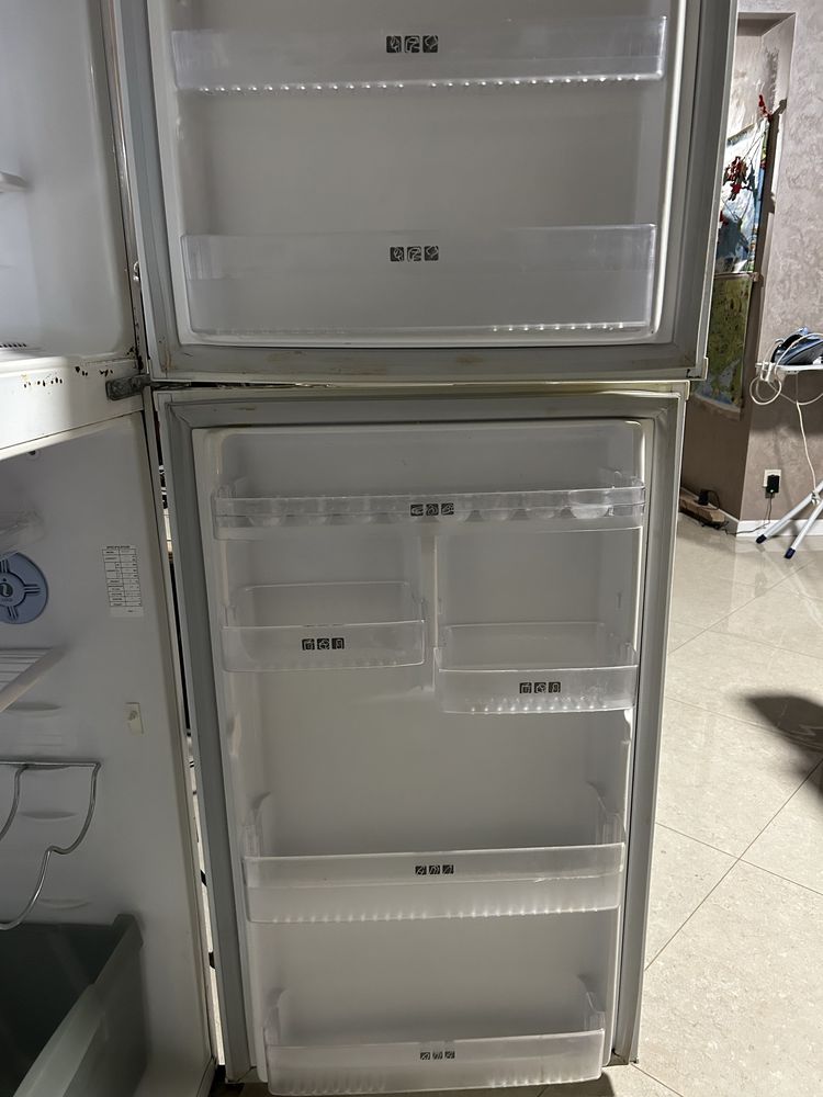 Продам б/в холодильник Самсунг