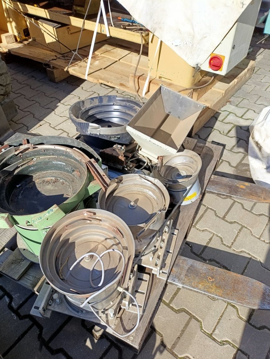 Podajnik wibracyjny podawacz elementów sortownik wibrator MMM