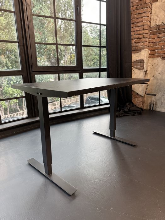 Biurko z regulacją wysokości 120x70 cm TROTTEN Ikea