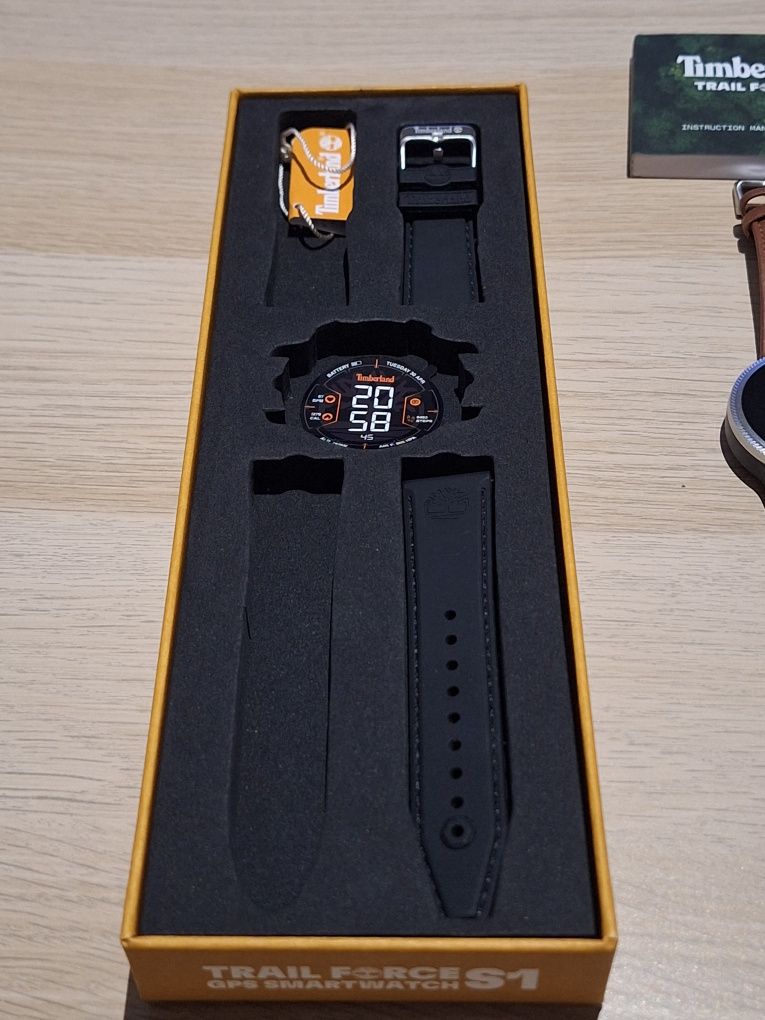 Smartwatch Timberland Trail Force