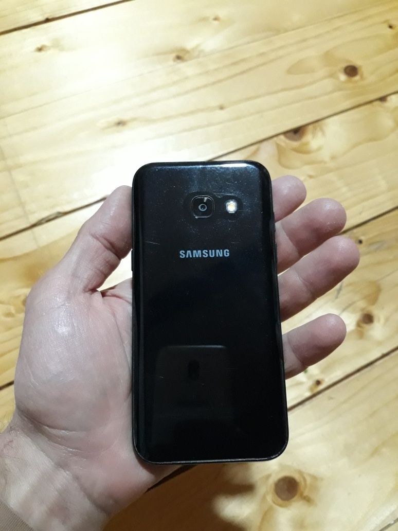 Samsung galaxy a3 2017 2/16 смартфон