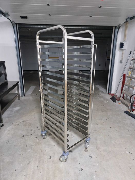 Carro Inox Pastelaria P/ 16 Tabuleiros 600x400mm - NOVO