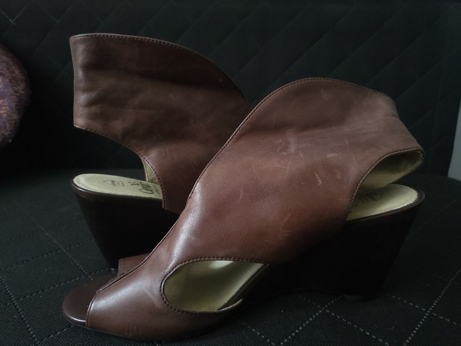 Sprzedam buty skórzane