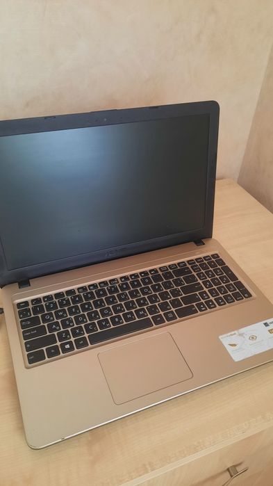 Ноутбук AsusF540N