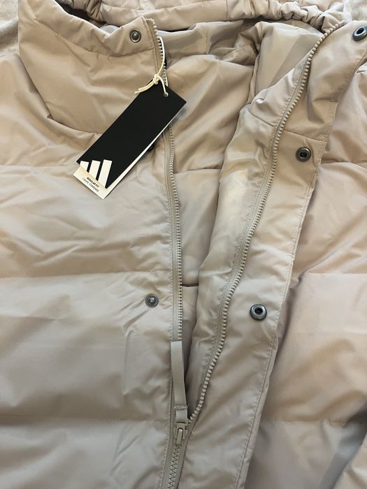 Бежевий Пуховик адідас,  Adidas У Всіх Розмірах! Helionic Hooded Down