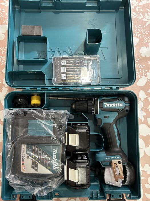 Makita Berbequim Aparafusador 18v - DHP485