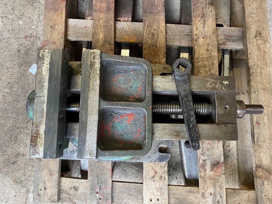 Imadło maszynowe obrotowe 250mm
