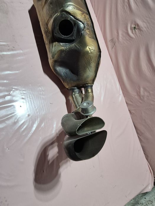 Wydech tłumik Audi R8 4S 4S0.251.609B