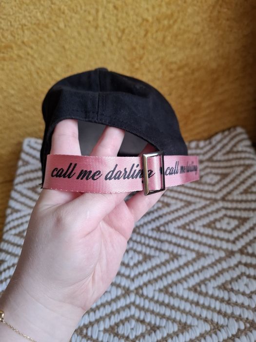 House czapka z daszkiem