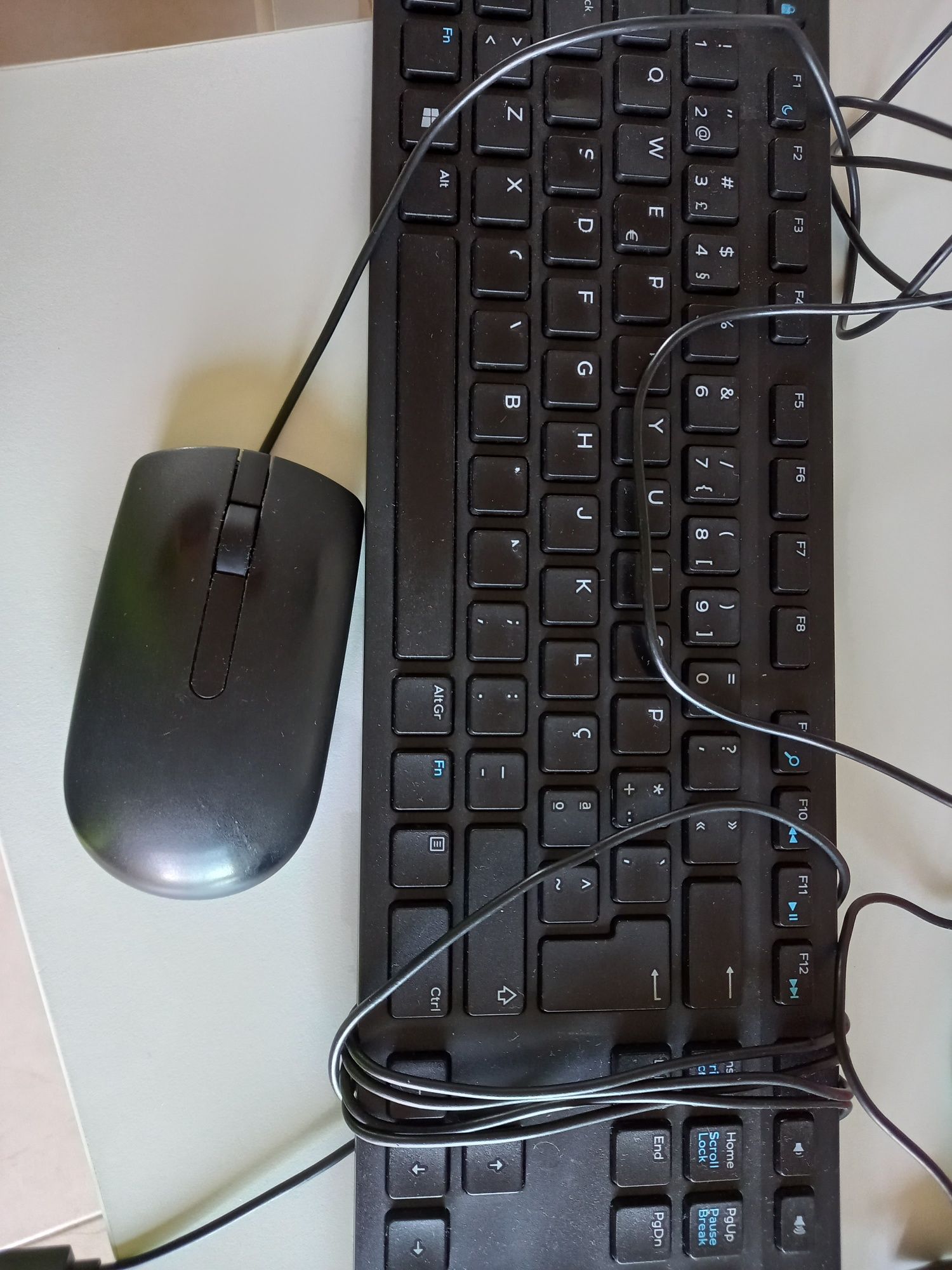Teclado e rato como novos