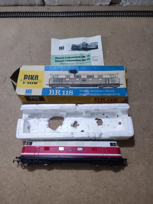 Lokomotywa kolekcjonerska diesel Piko H0  BR 118  sprawna czteroosiowa