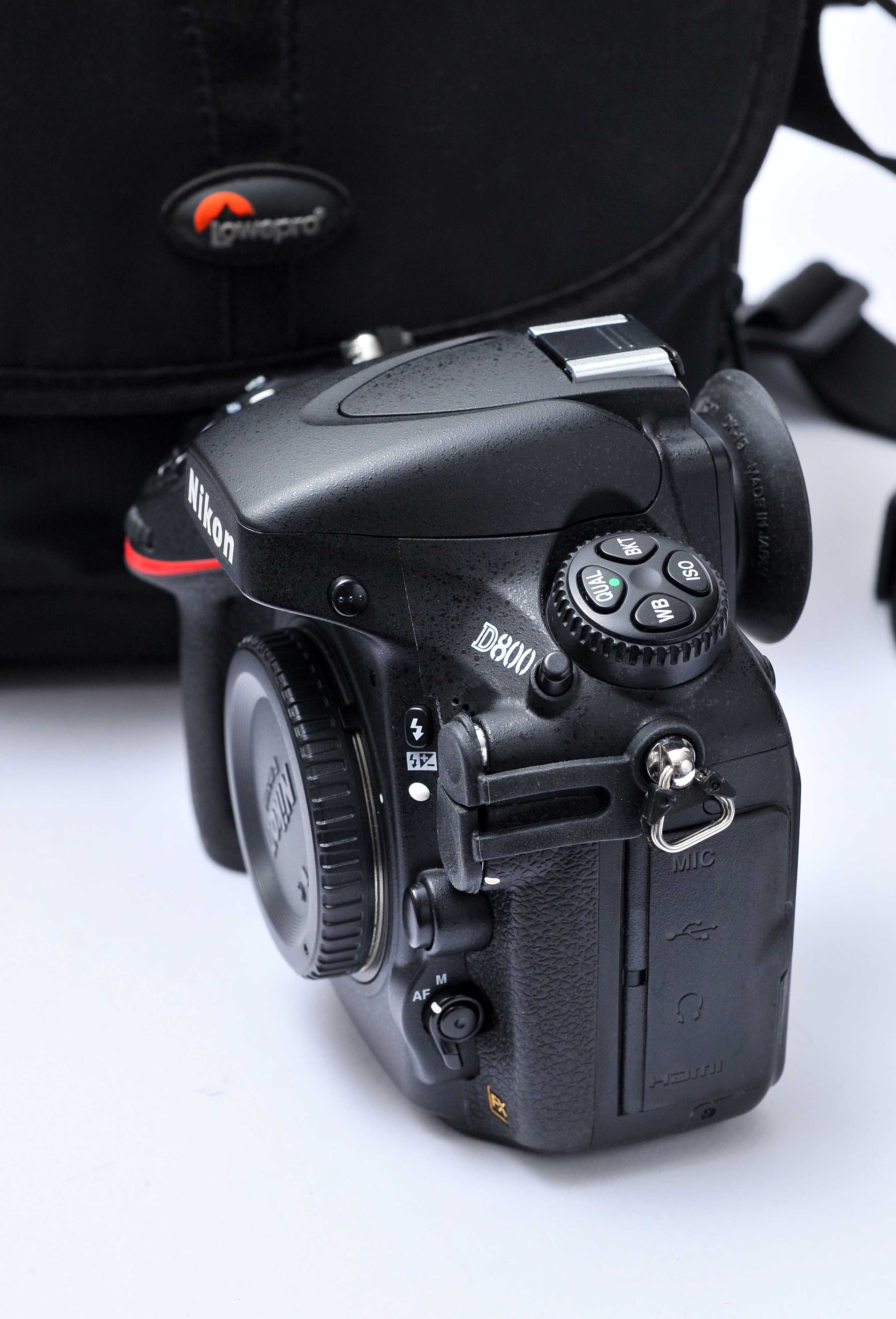 Nikon D800  (22 mil disparos)