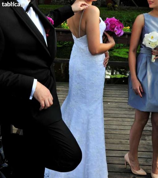 suknia ślubna cała z koronki w kształcie syreny rozmiar 38