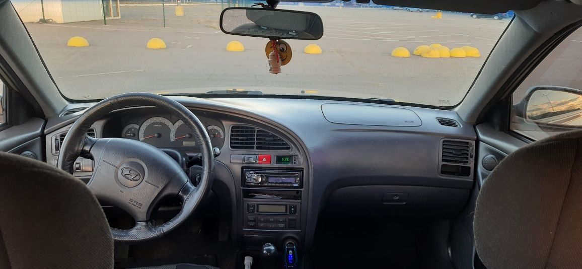 Hyndai Elantra,,