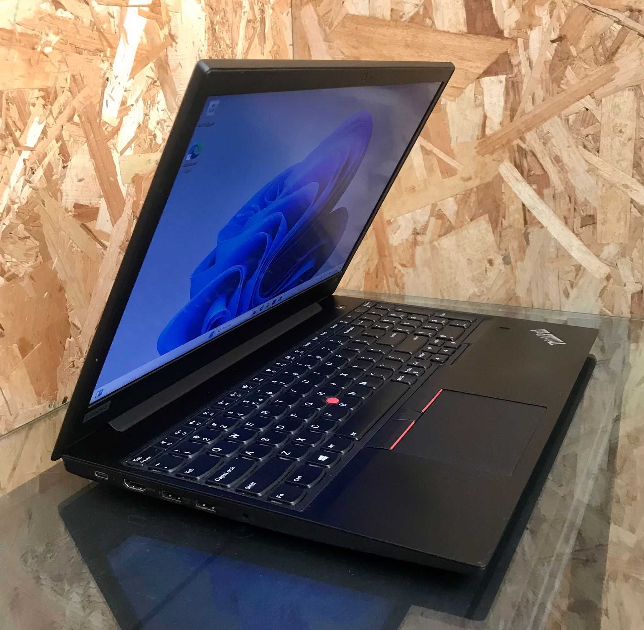 Lenovo ThinkPad E590, Processador i5, 1TB SSD, 16GB RAM, GARANTIA