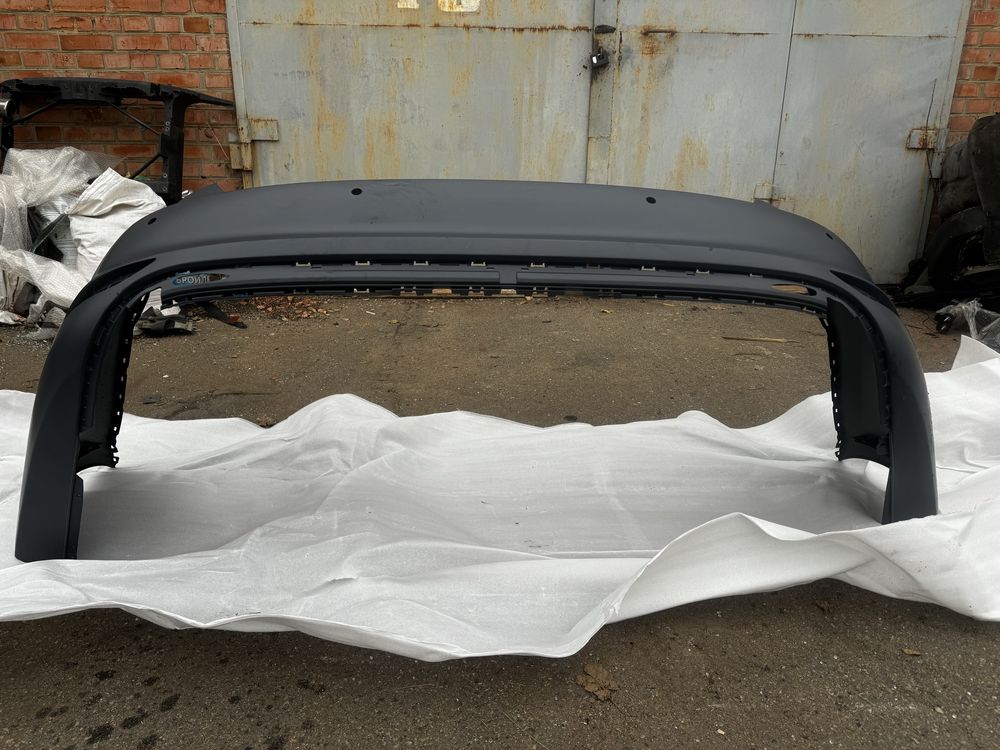 Бампер задний Volkswagen Jetta 6 GLI