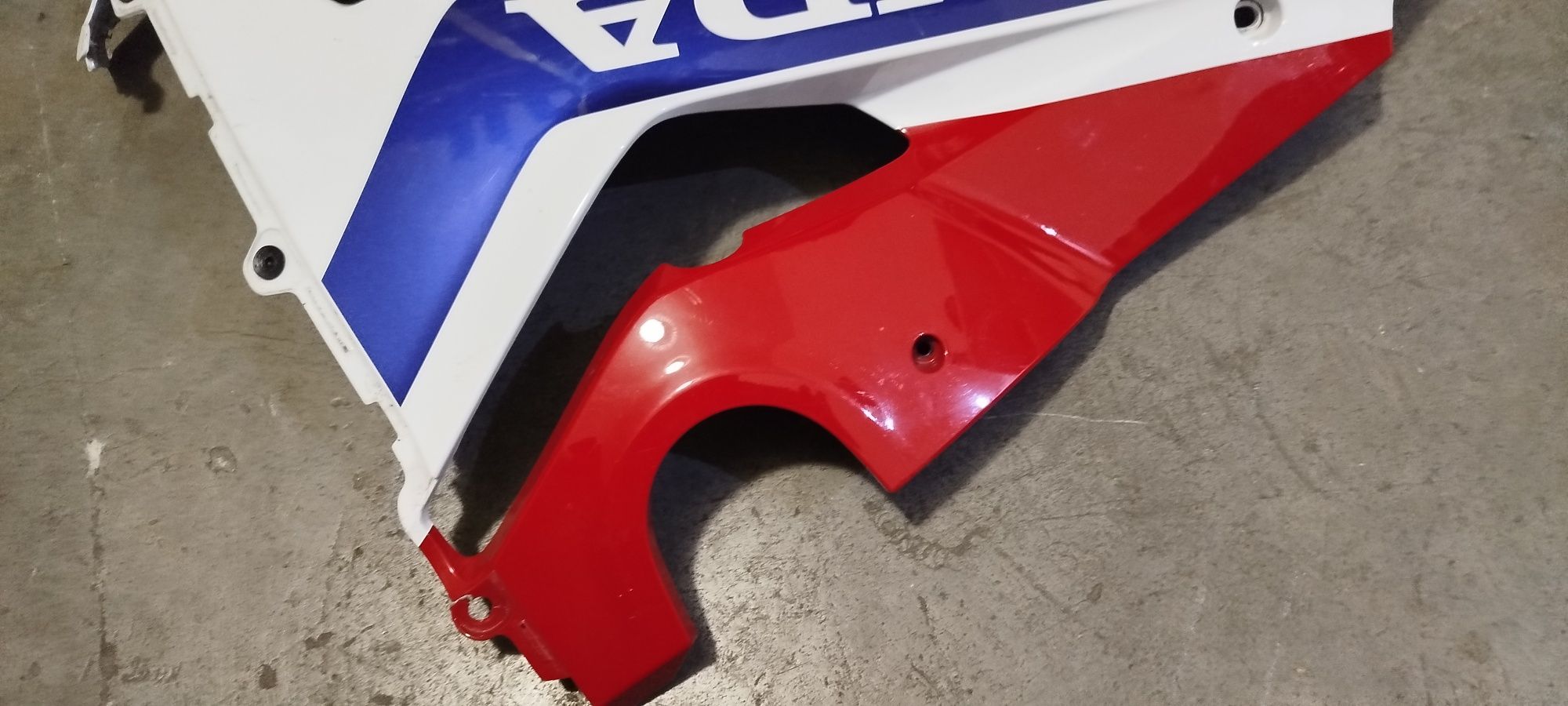 Honda cbr1000rr 2017 owiewka prawa pług HRC sc77
