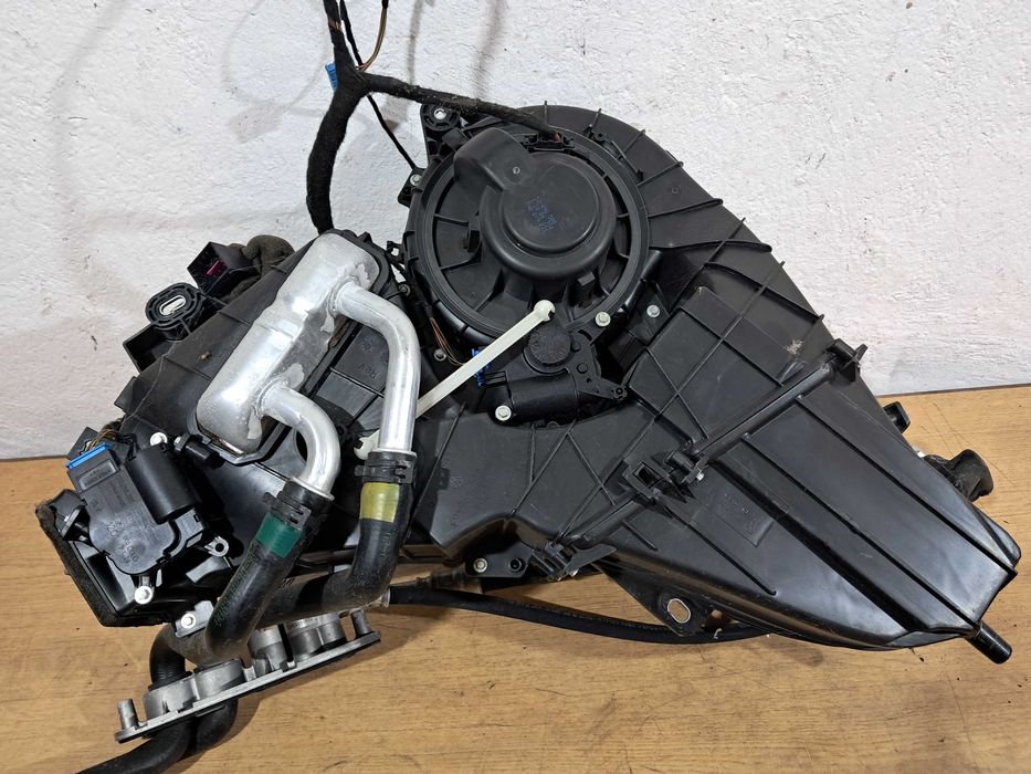 Nagrzewnica wnętrza tylna tył parownik kompletna AUDI Q7 4L węże wąż