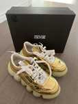 Sneakersy Versace Jeans Couture 36 złote na grubej podeszwie 23, 8 cm