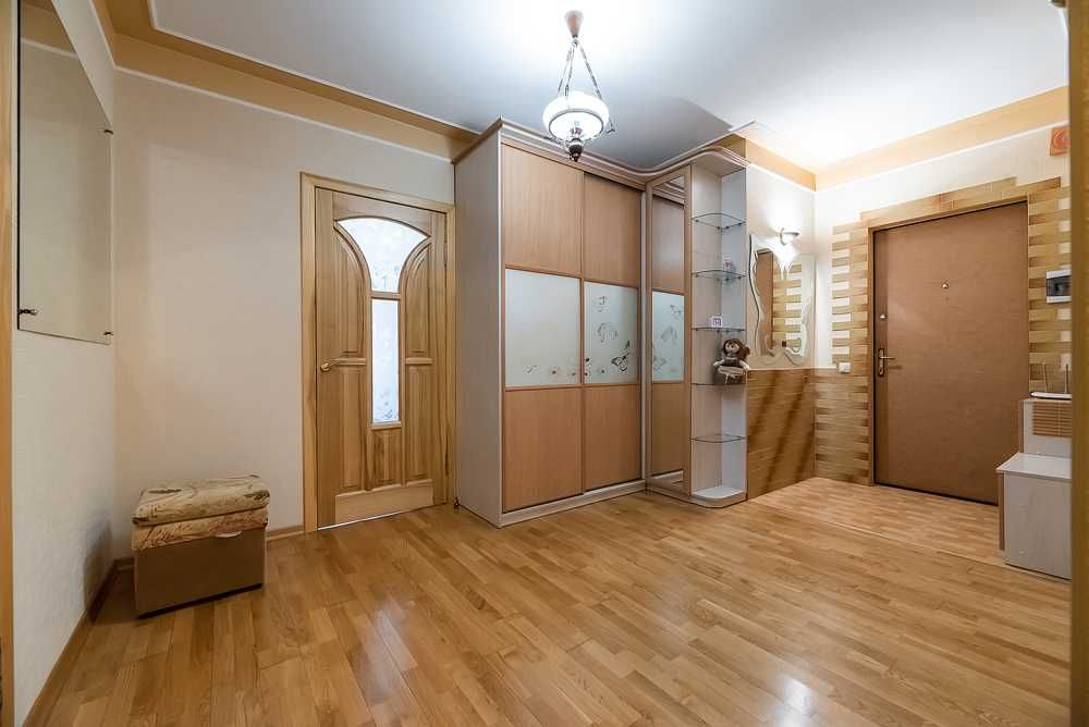 Продаж 3 кімнатної квартири Троєщина, вул.о.Бальзака 86