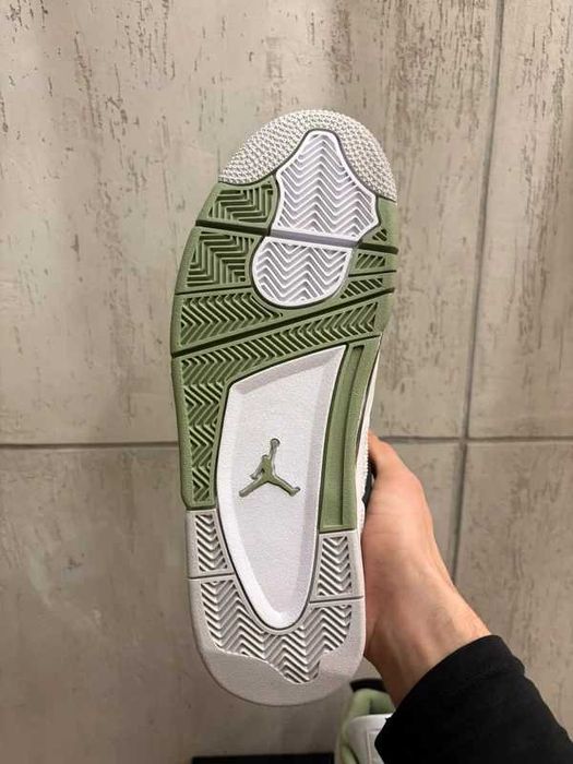 "Buty koszykówki " Jordan_4_Retro_Seafoam_Rozmiar.41