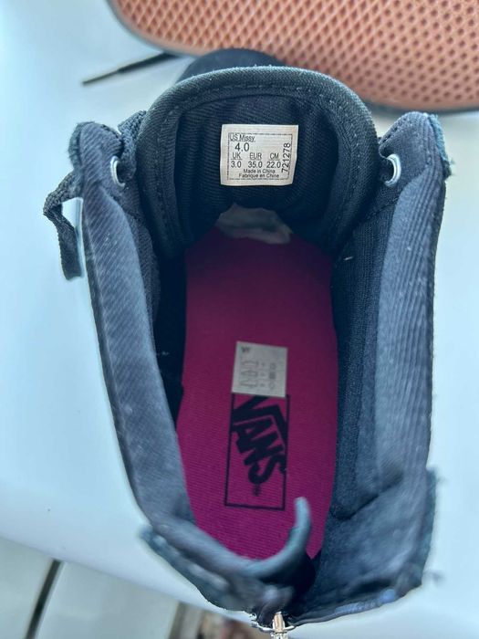 Кросiвки хайтопи Vans EUR35