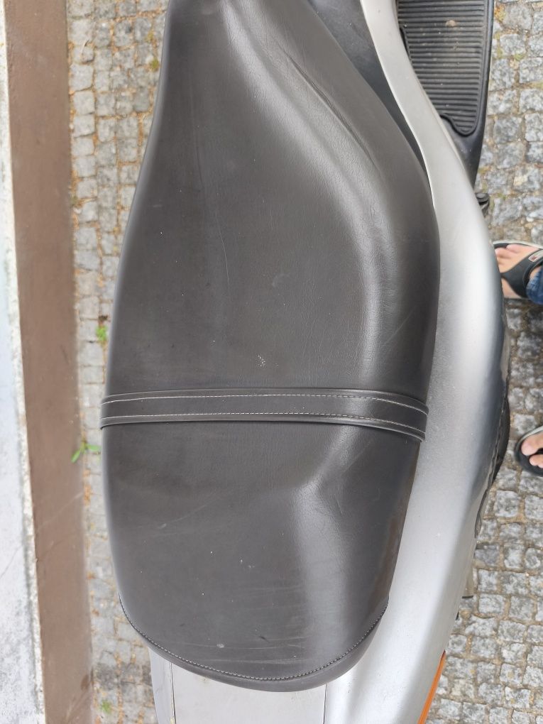 Vendo mota Gilera Runner 50cc