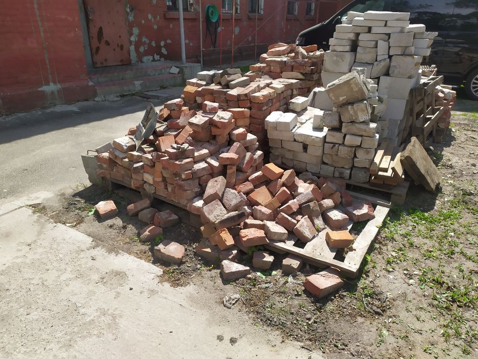 Цегла керамічна міцна (половинки)