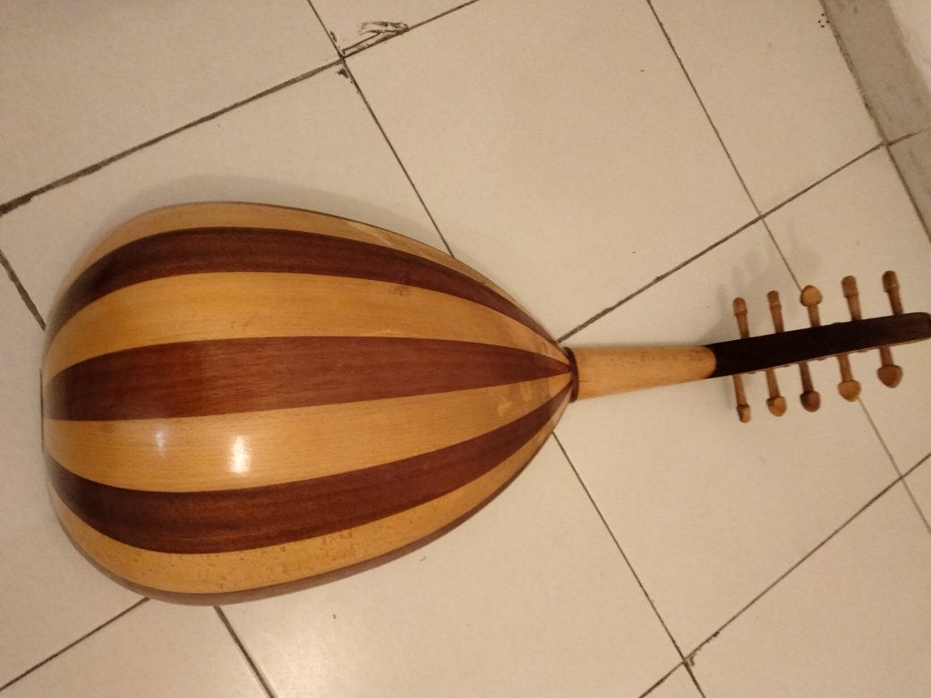 Guitarra Árabe/Oud Árabe/Alaúde Árabe