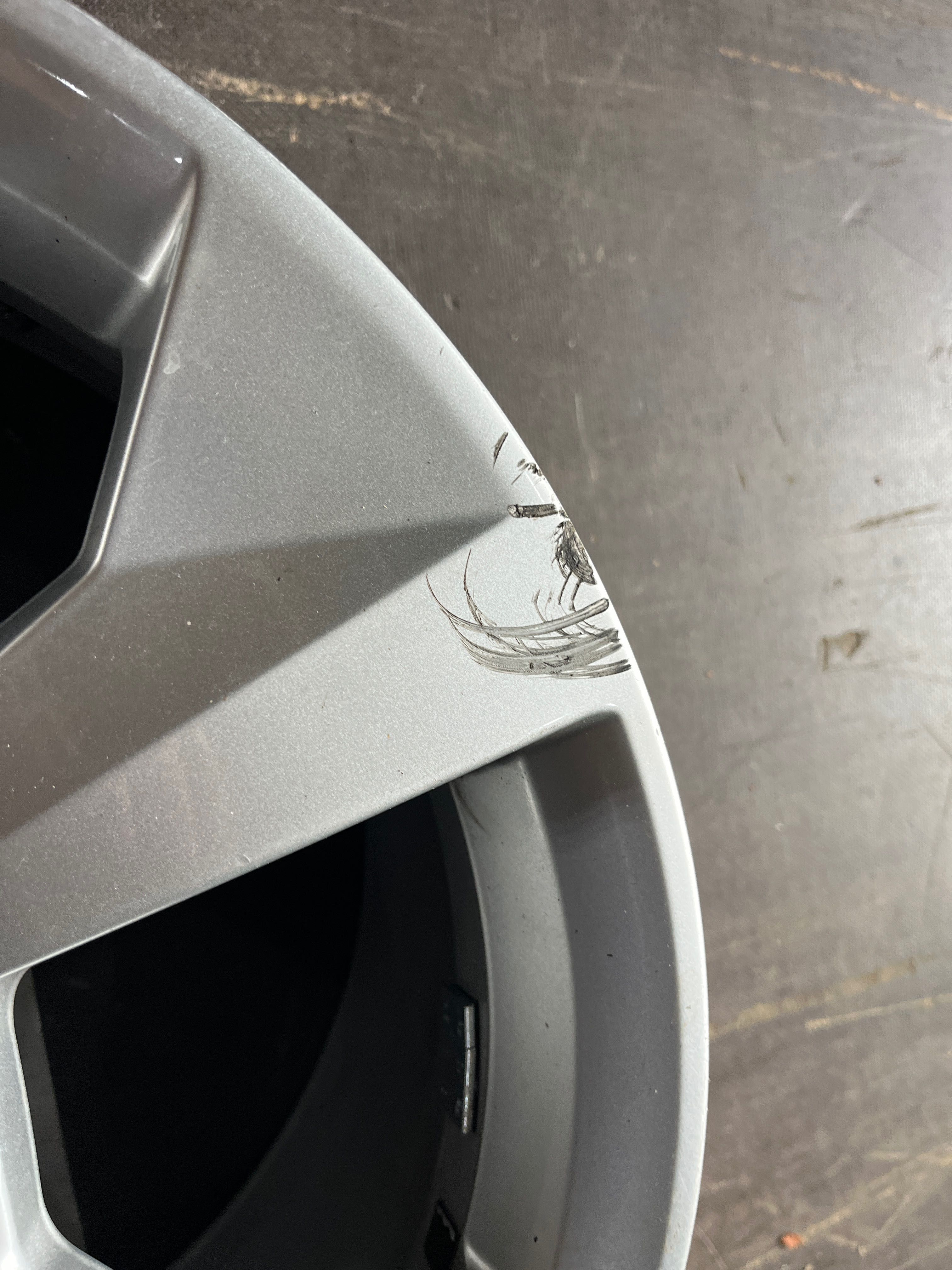 Audi 18” oryginalne felgi