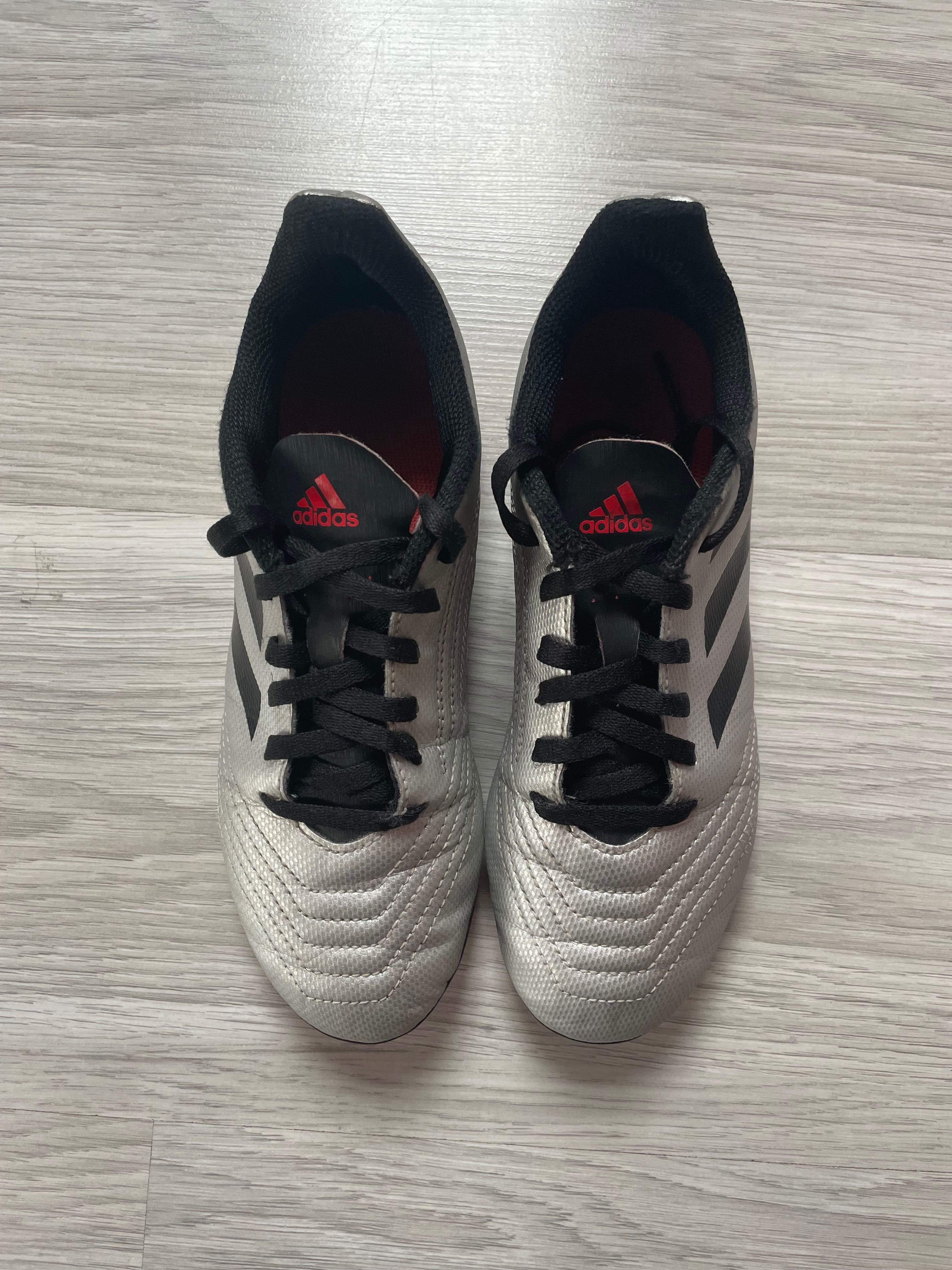 Korki buty piłkarskie Adidas Predator 19.4 rozmiar 35