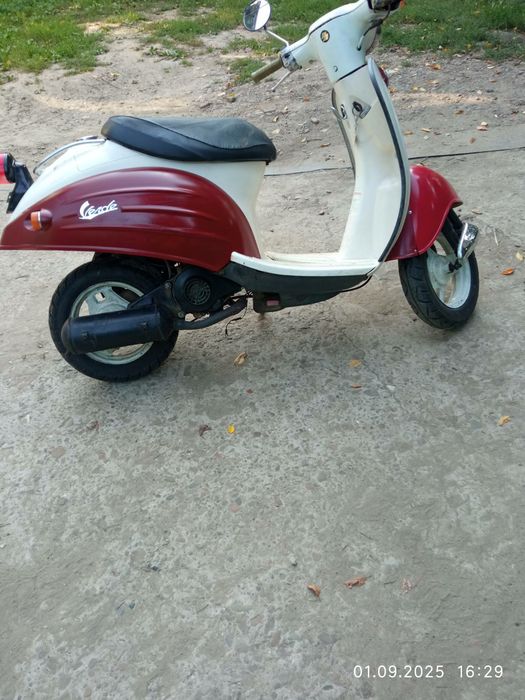 Скутер Suzuki verde в доброму стані .