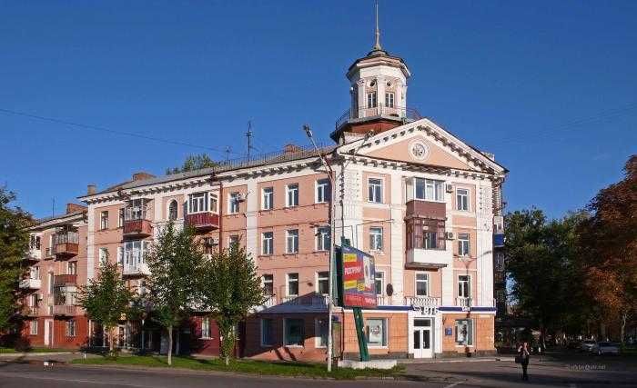 ApartPoltava 3-кім. FAMILY до 8 спал. міс. ЦЕНТР ресторан Peperonchino
